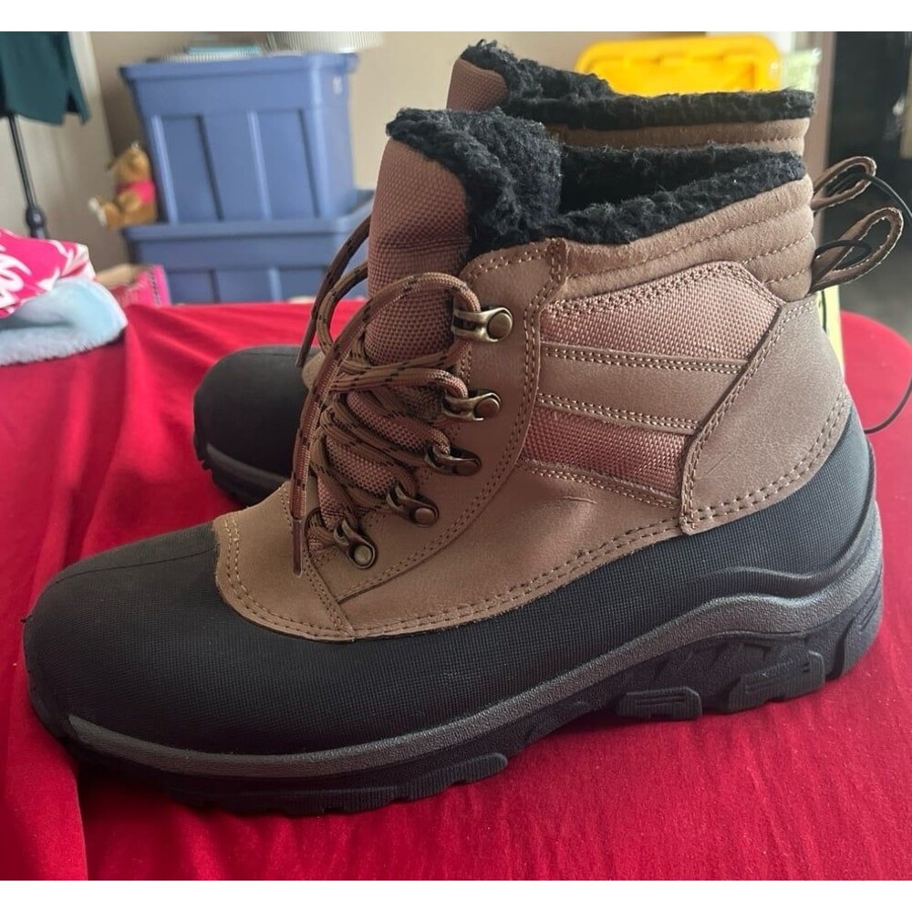 Boots - Picture 2 of 9